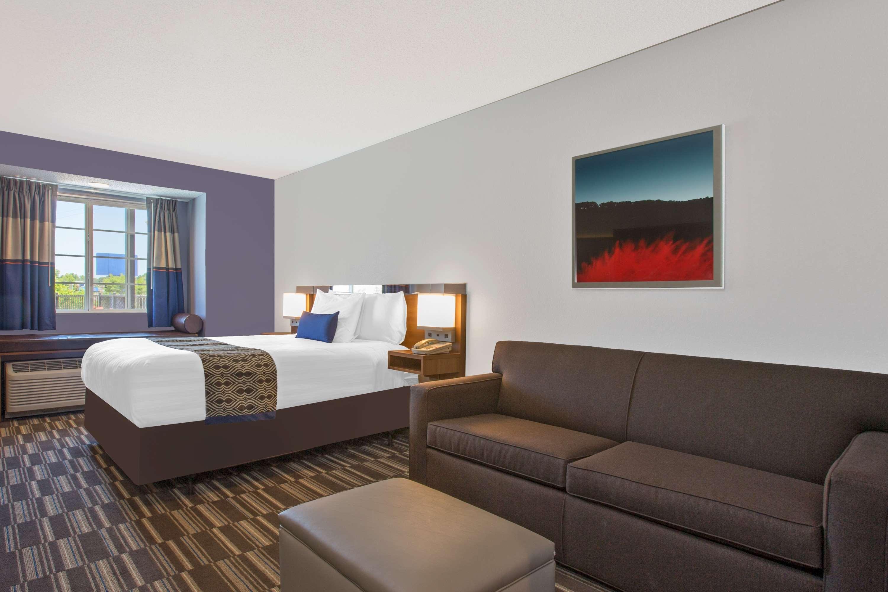 Microtel Inn & Suites By Wyndham Gardendale Exterior photo