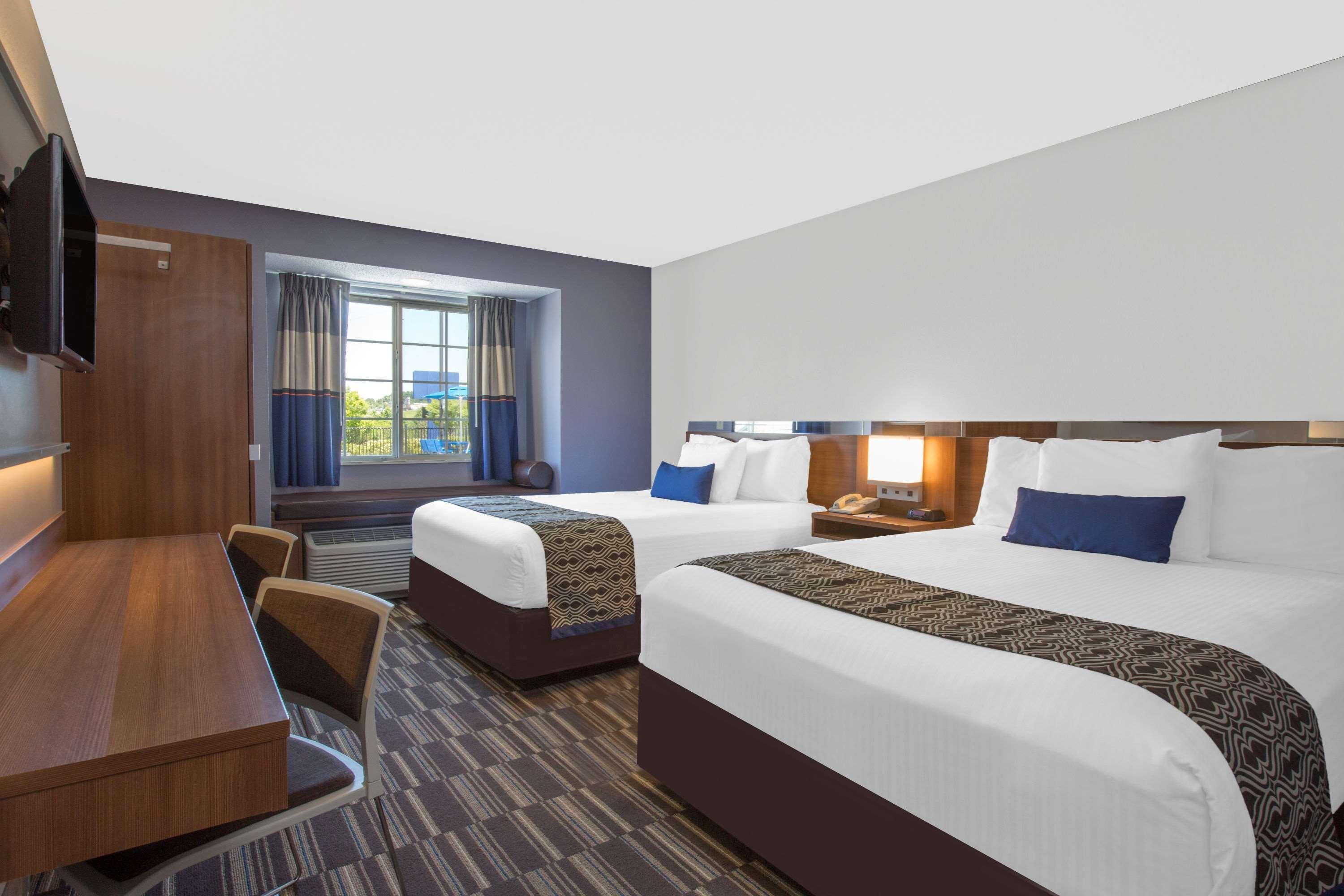 Microtel Inn & Suites By Wyndham Gardendale Exterior photo